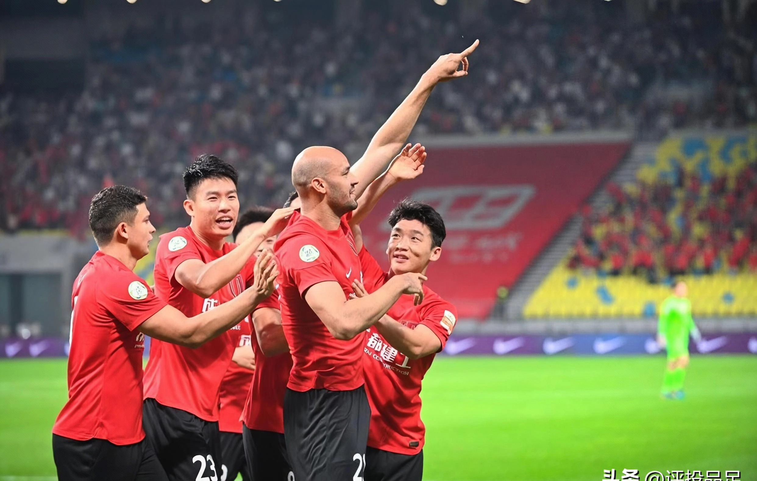 九游体育-关于刚刚！集结日里昂强势反弹——西甲节点到来辽宁本钢冲刺阶段队长鼓劲，上海申花官宣签约的信息