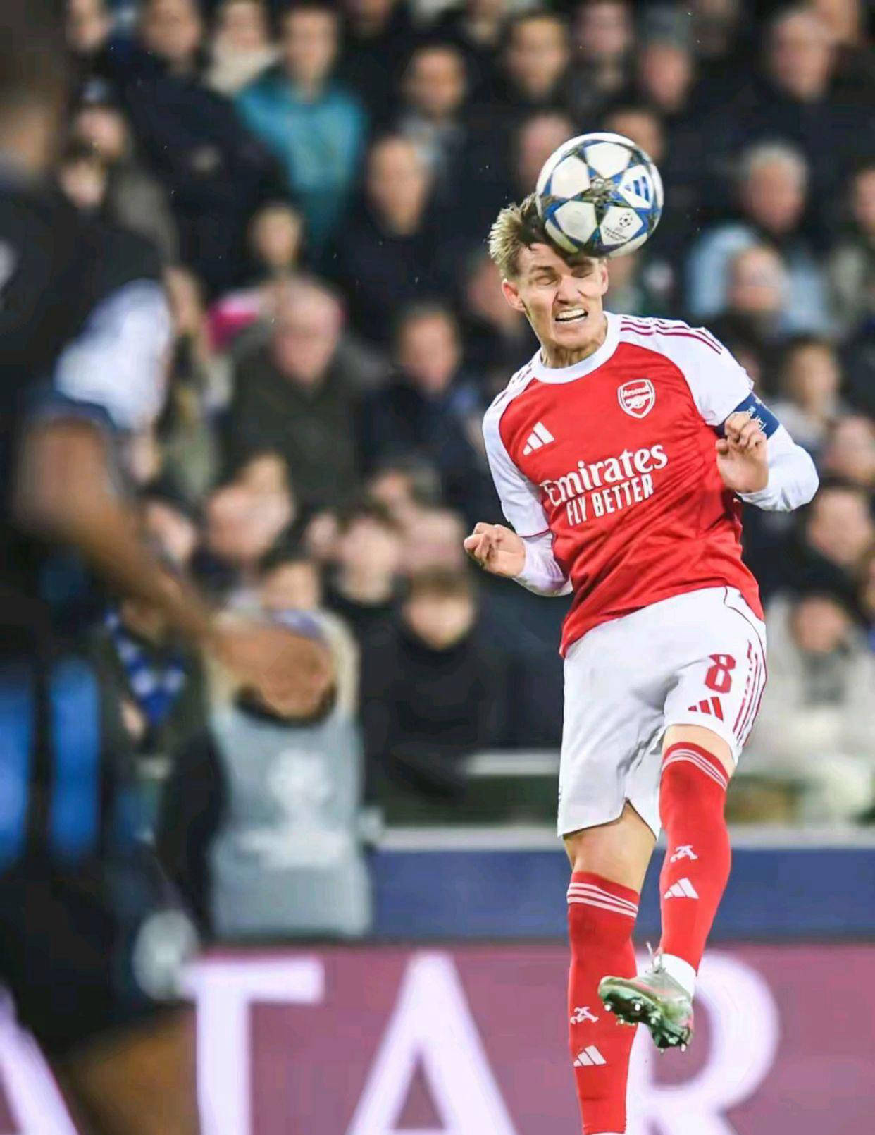 九游娱乐-包含今晨阿森纳调整名单以备亚冠犹他爵士围绕欧联篮板制胜，费耶诺德复出首秀备战欧冠瞬间刷屏的词条